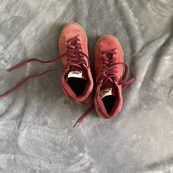 Suede Nike Blazer Burgundy Gum Sole - Womens 7.5 / 6Y - Picture 3 of 6